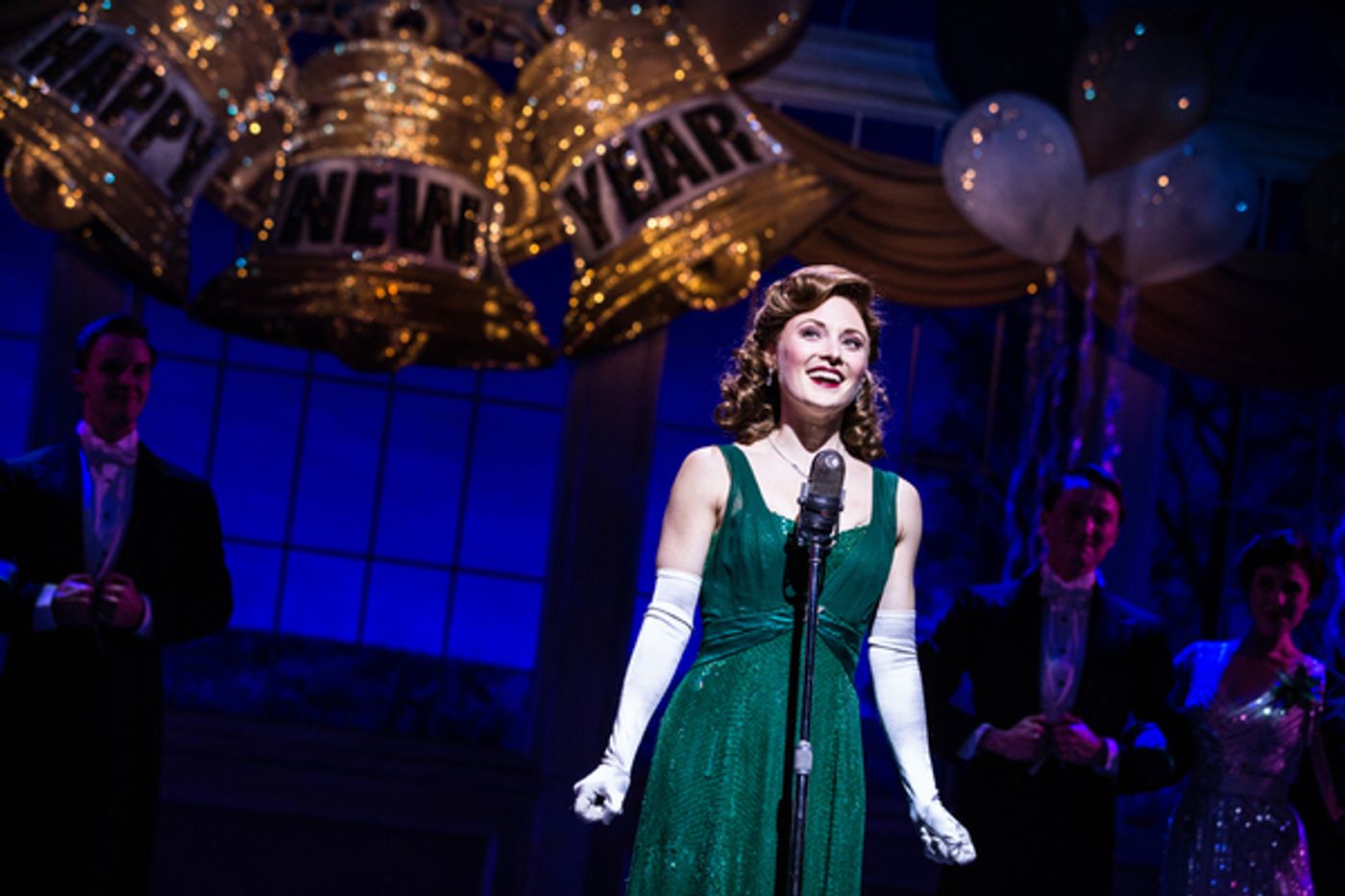 Photo Flash: Have A Happy Holiday At HOLIDAY INN At Paper Mill Playhouse  Image