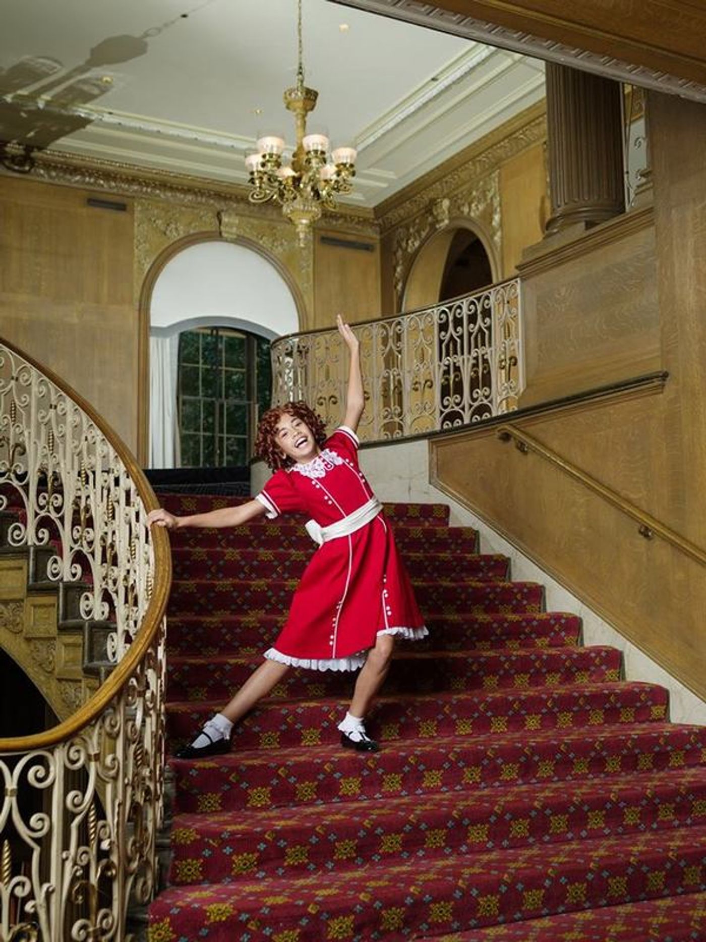 Photo Flash: Check Out Promotional Photos From 5th Avenue Theatre's ANNIE Photo Flash: Check Out Promotional Photos From 5th Avenue Theatre's ANNIE Image