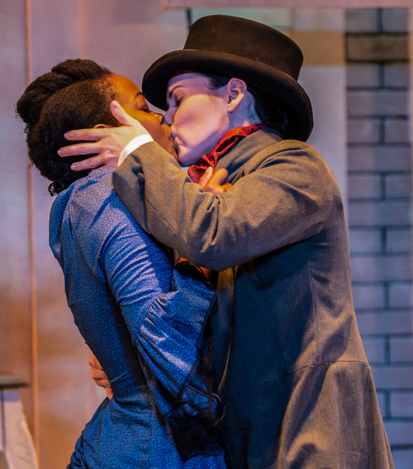 Photo Flash: First Look at SUSAN SWAYNE AND THE BEWILDERED BRIDE at Know Theatre  Image