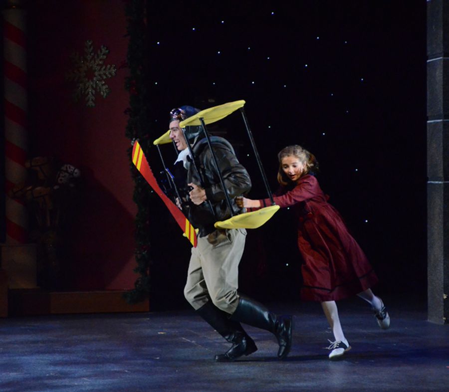 Photo Flash: Arizona Broadway Theatre Presents MIRACLE ON 34TH STREET Image