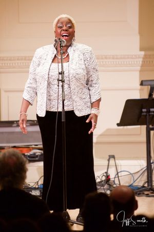 Brooklyn-born multiple award-winning actress and singer, Lillias White, performs A Hu Photo
