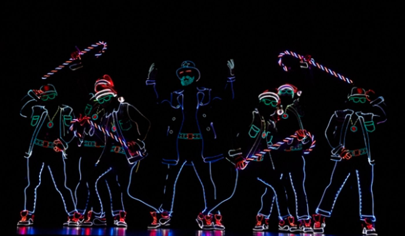 Review: THE ILLUSIONISTS Return To Broadway With MAGIC OF THE HOLIDAYS  Image