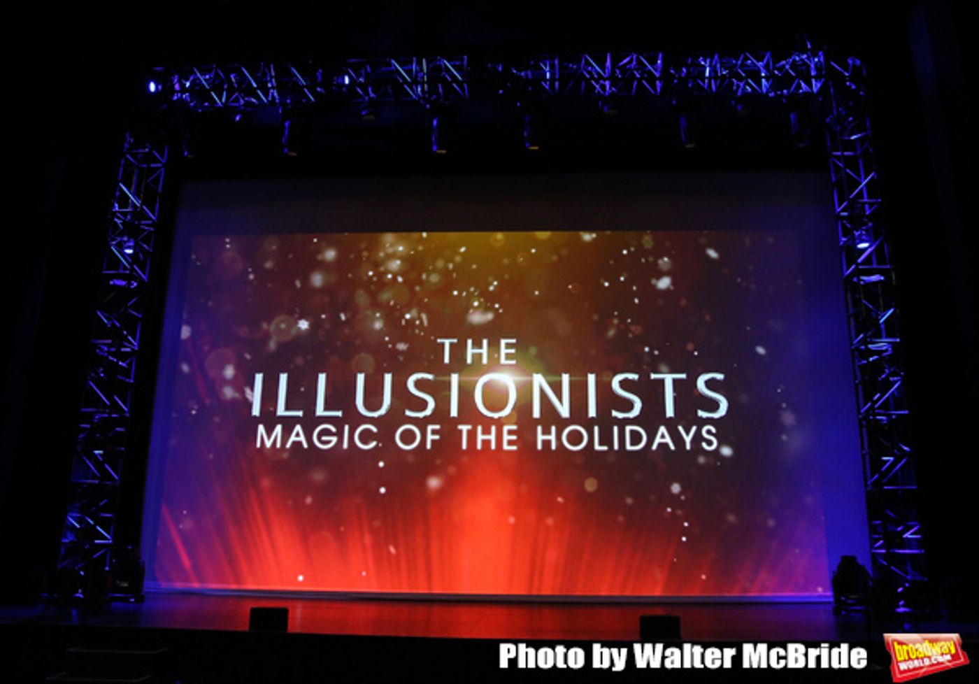Photo Coverage: The Stars of THE ILLUSIONISTS - MAGIC OF THE HOLIDAYS Meet The Press!  Image