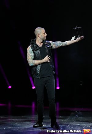 Darcy Oake, â€"The Grand Illusionist†@ BroadwayWorld Darcy Oake, â€"The Grand Illusionist†Photo