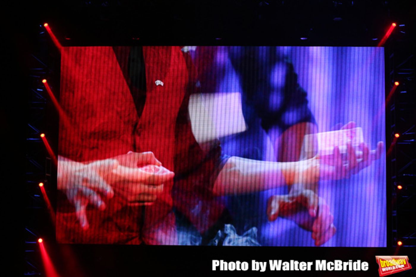 Photo Coverage: The Stars of THE ILLUSIONISTS - MAGIC OF THE HOLIDAYS Meet The Press!  Image