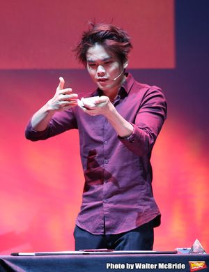 Shin Lim, "The Manipulator" @ BroadwayWorld Shin Lim, "The Manipulator" Photo