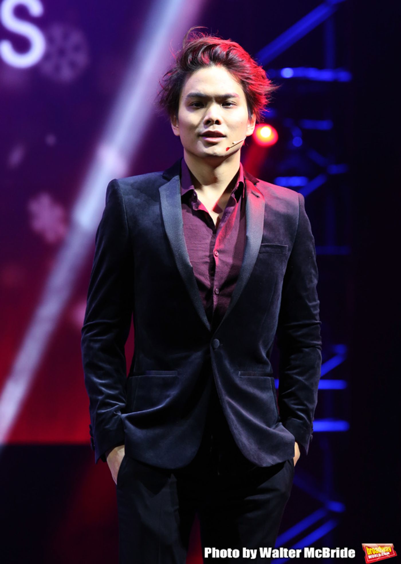 Photo Coverage: The Stars of THE ILLUSIONISTS - MAGIC OF THE HOLIDAYS Meet The Press!  Image