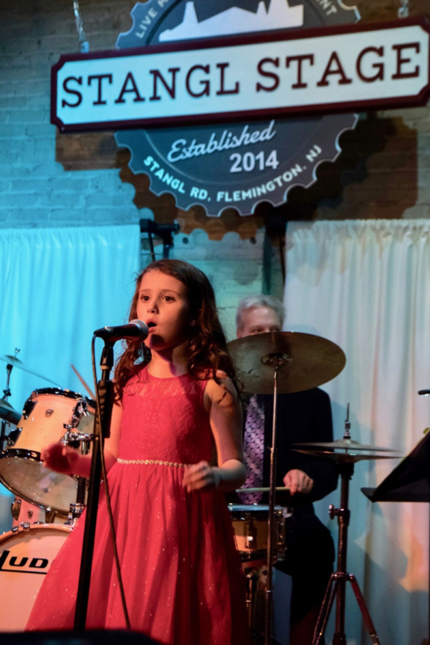 Photo Flash: Broadway Vets, Danette Holden and Kevin Csolak Host Holiday Hit At Stangl Stage! Photo Flash: Broadway Vets, Danette Holden and Kevin Csolak Host Holiday Hit At Stangl Stage! Image