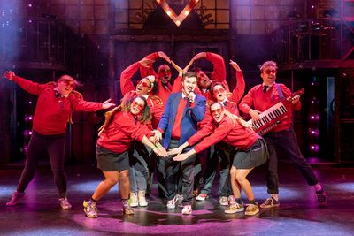 Daisy Noir, Natalie Morgan, Sophia Nomvete, Dean Nolan, Ryan Heenan,  Lem Knights, El Photo