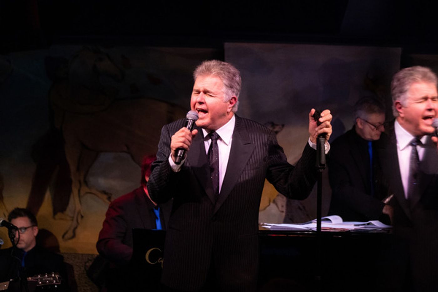 Photo Flash: Steve Tyrell Takes the Stage at Cafe Carlyle  Image