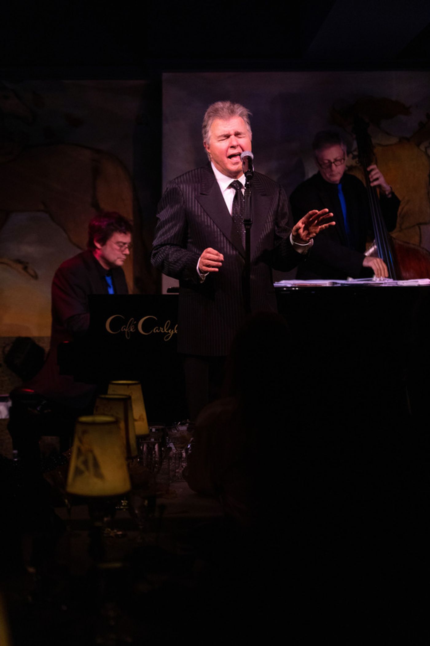 Photo Flash: Steve Tyrell Takes the Stage at Cafe Carlyle  Image