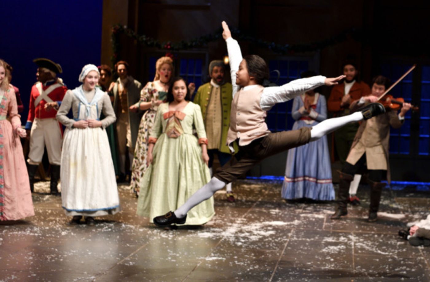 Photo Flash: Actors Theatre Presents Holiday Tradition Fifth Third Bank's A CHRISTMAS CAROL  Image