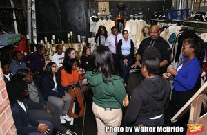 James Monroe Iglehart backstage with student performers Photo