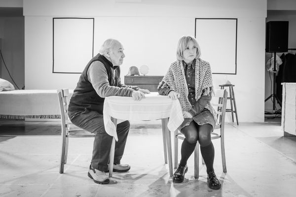 Nicholas Woodeson Photo