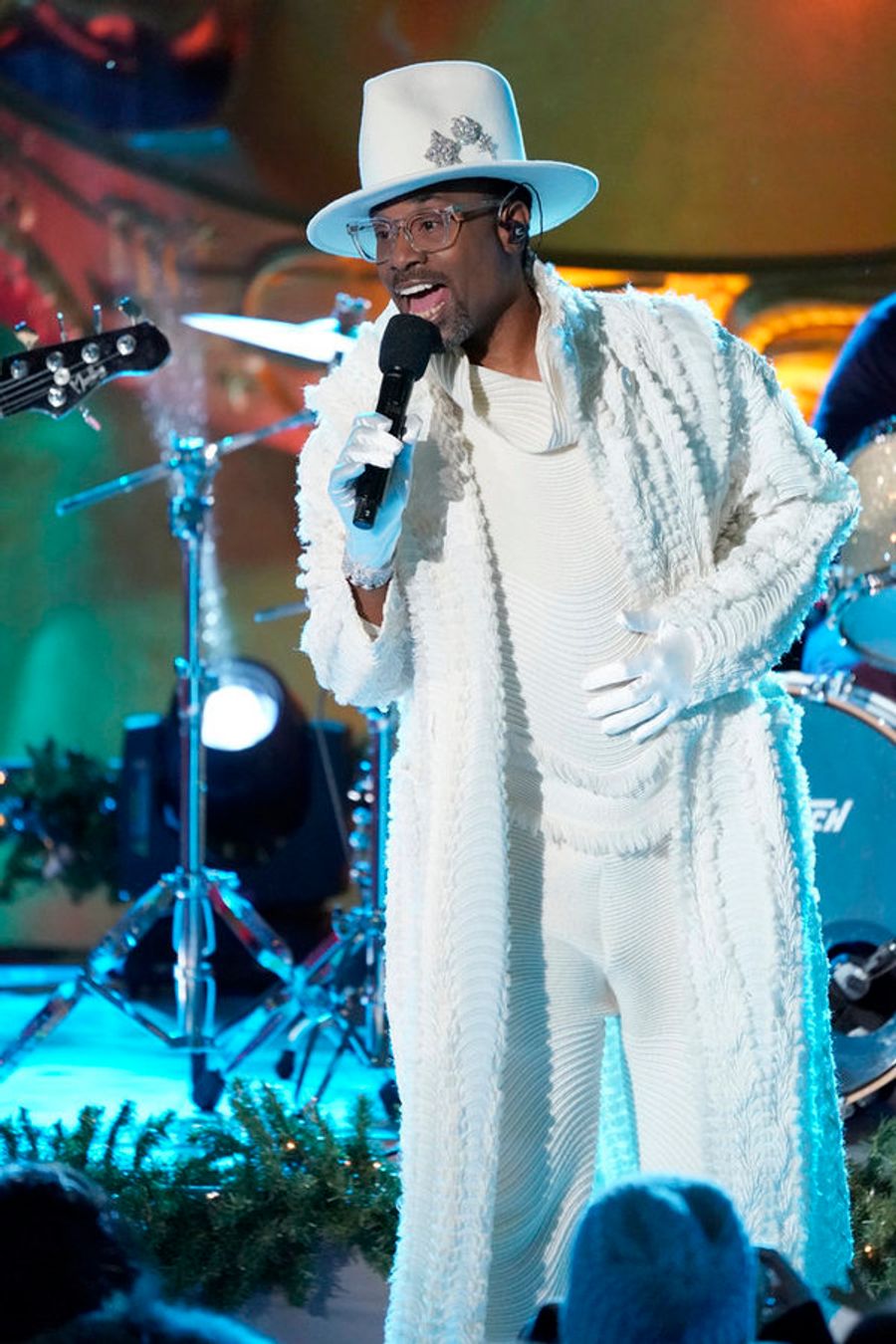 Photo Coverage: See Billy Porter, Diana Ross Perform at CHRISTMAS IN ROCKEFELLER CENTER  Image