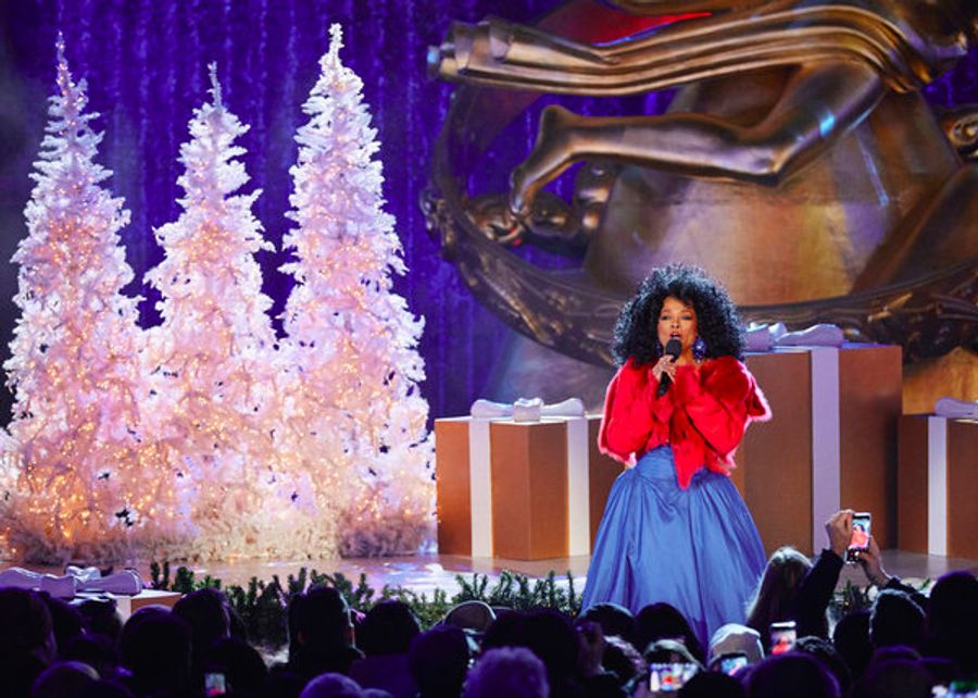 Photo Coverage: See Billy Porter, Diana Ross Perform at CHRISTMAS IN ROCKEFELLER CENTER  Image
