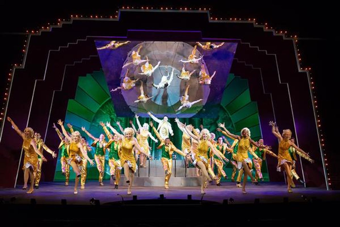 Photo Flash: Get A First Look At Fulton Theatre's 42ND STREET  Image
