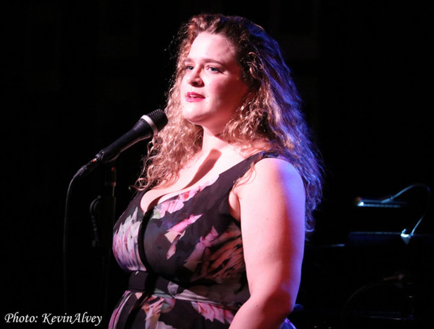 Photo Flash: Broadway at Birdland Concert Series Hosts HEAD OVER HEELS Star Bonnie Milligan  Image