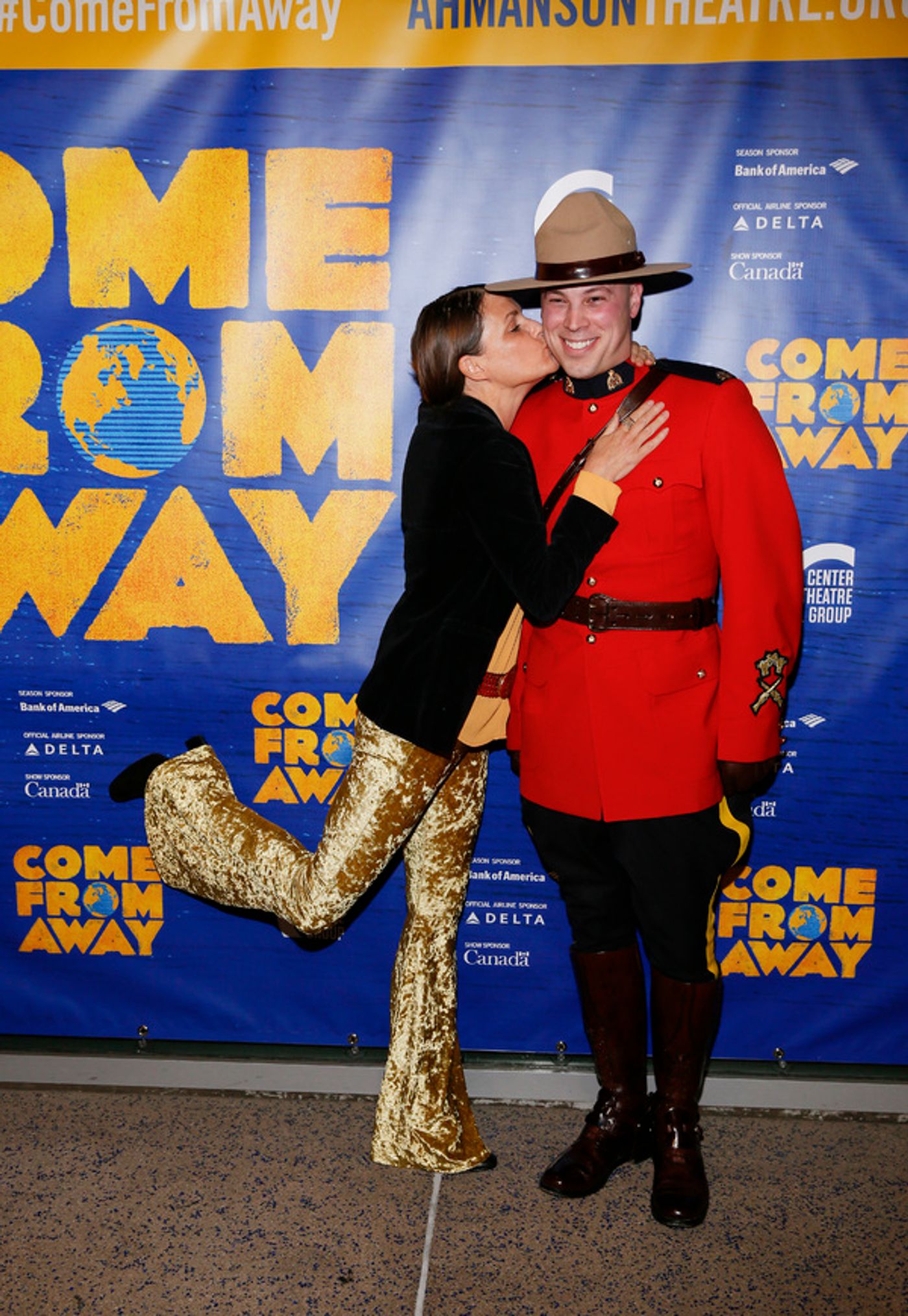 Photo Flash: COME FROM AWAY Celebrates Opening Night at the Ahmanson Theatre Photo Flash: COME FROM AWAY Celebrates Opening Night at the Ahmanson Theatre Image