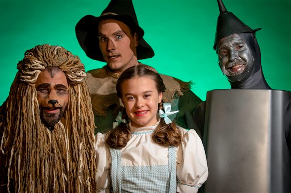 Emily  Fox, Matty  McCaslin, Shane  Patrick  Hoffmann, Jon  Payne Photo