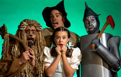 Emily  Fox, Matty  McCaslin, Shane  Patrick  Hoffmann, Jon  Payne Photo