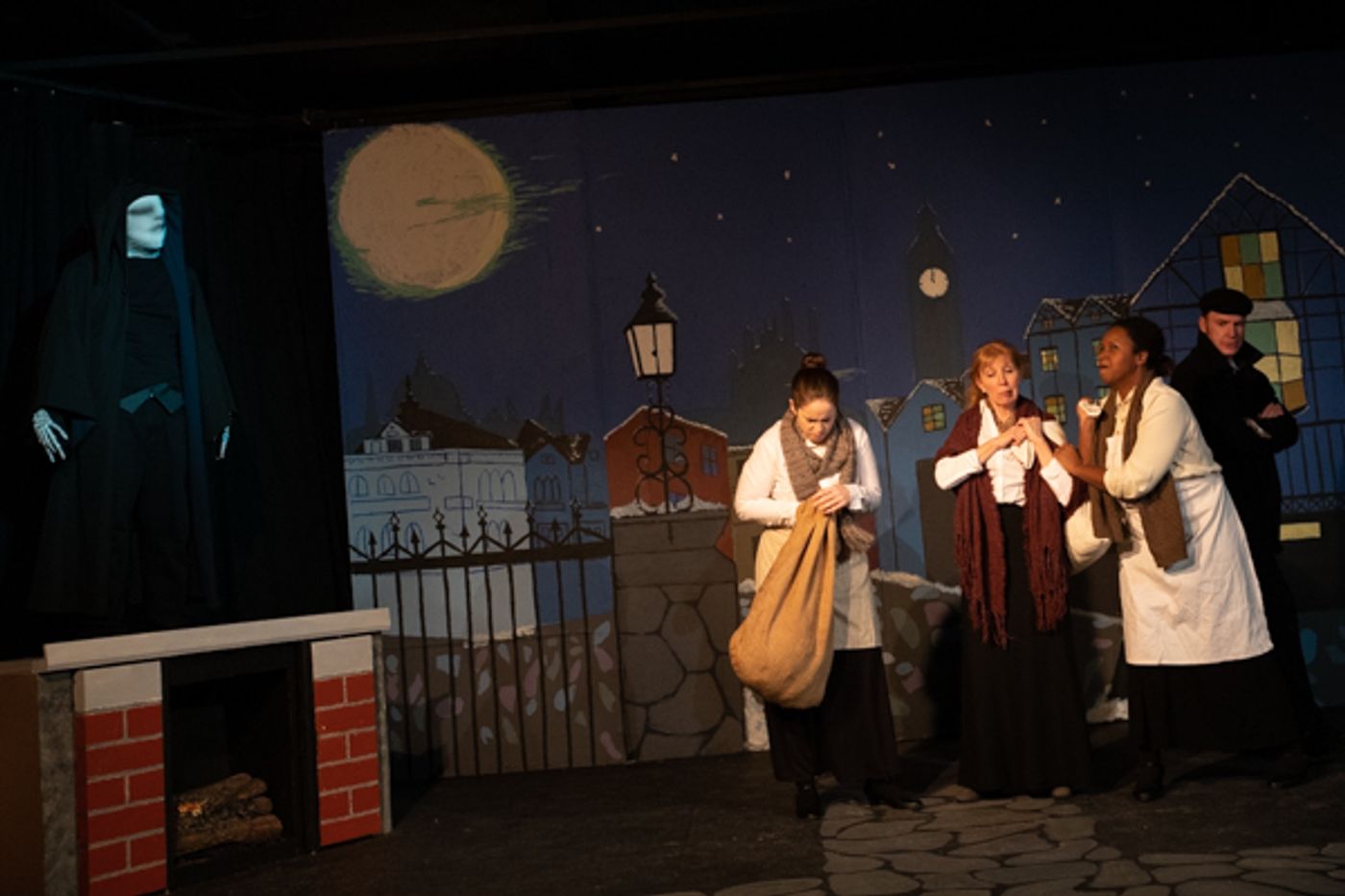 Photo Coverage: First look at Curtain Players' A CHRISTMAS CAROL Photo Coverage: First look at Curtain Players' A CHRISTMAS CAROL Image