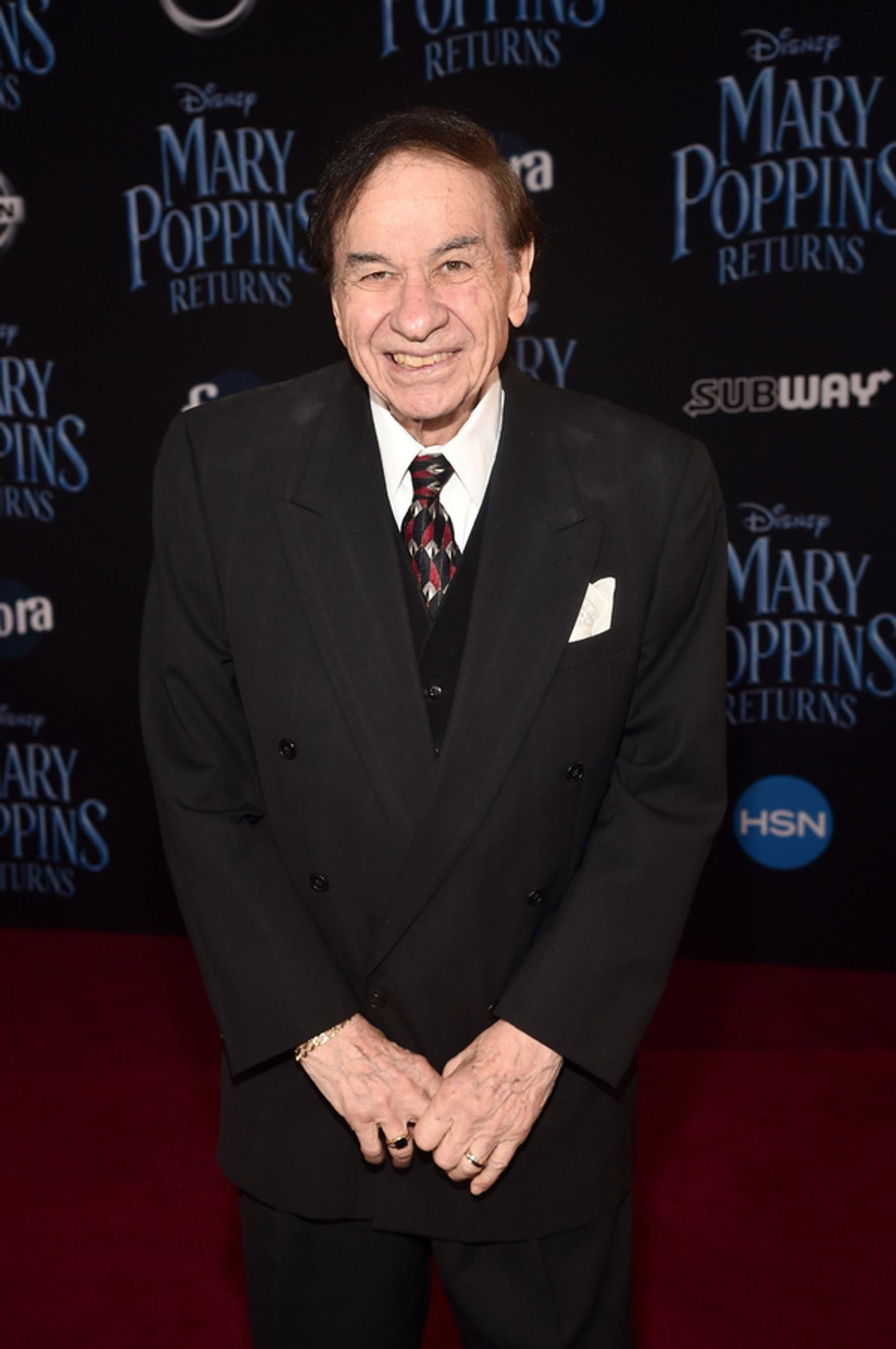 Photo Flash: Lin-Manuel Miranda, Emily Blunt, and More Attend the Premiere of MARY POPPINS RETURNS  Image