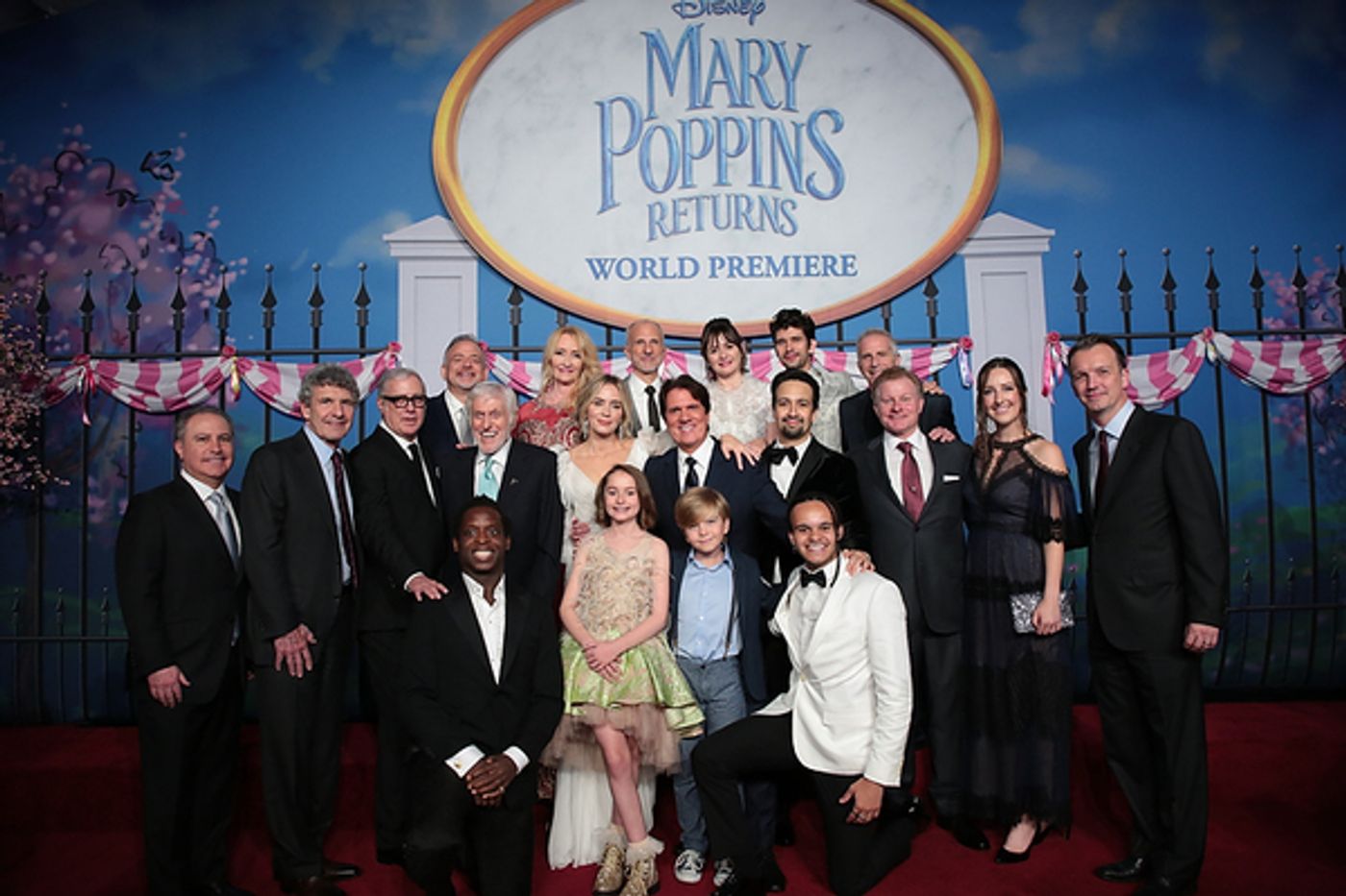 Photo Flash: Lin-Manuel Miranda, Emily Blunt, and More Attend the Premiere of MARY POPPINS RETURNS  Image