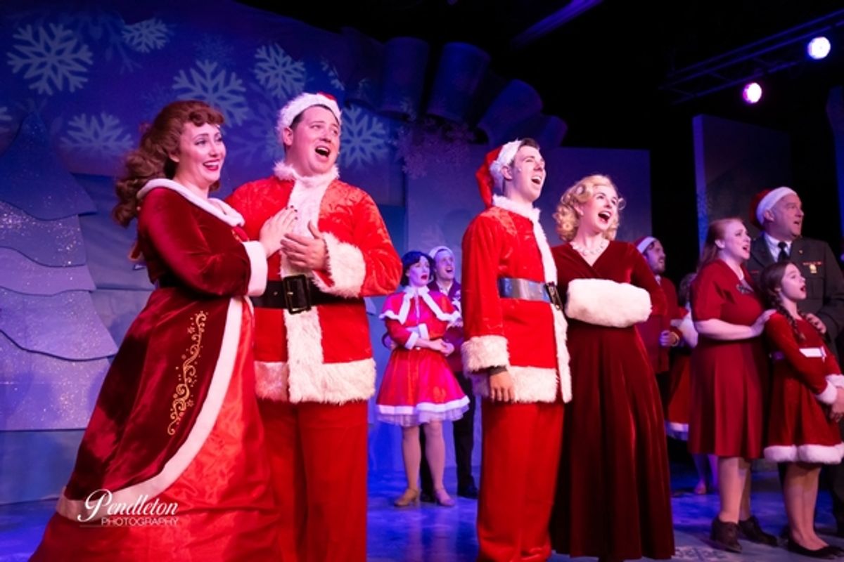 Amanda Hart Bassett (Betty Haynes), Jonathan Garcia (Bob Wallace), Preson Lee Isham (Phil Davis), Ally Van Deuren (Judy Haynes), Kristal Seid (Martha Watson), Patrick Persons (General Waverly), Gigi Johnson (Susan Waverly) and the cast of White Christmas at 
