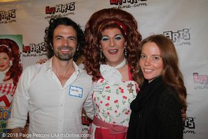 Daniel Hall (The Young and the Restless) and friend say hello to Dixie Longate @ BroadwayWorld Daniel Hall (The Young and the Restless) and friend say hello to Dixie Longate Photo