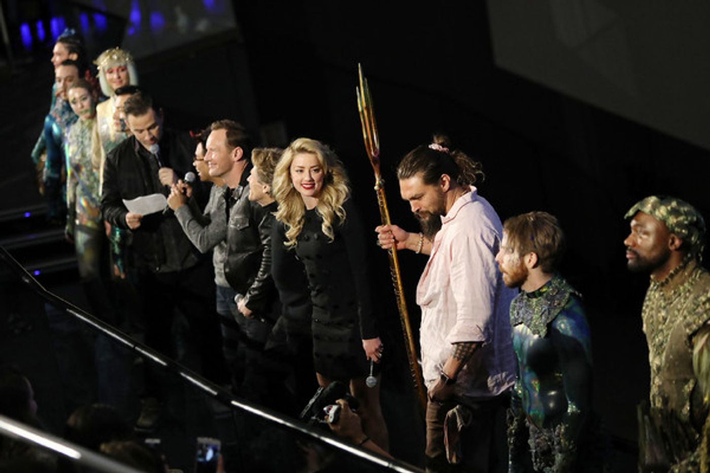 Photo Flash: Jason Momoa Surprises Fans in Times Square Before AQUAMAN Screening  Image