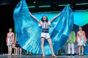 Katie Nieto as Janet van de Graaff in the Cat’s Pajamas cast
@ BroadwayWorld Katie Nieto as Janet van de Graaff in the Cat’s Pajamas cast
Photo