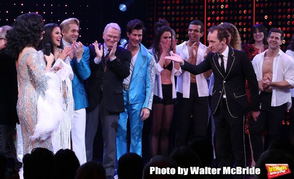 Jeffrey Sellers with cast  Photo