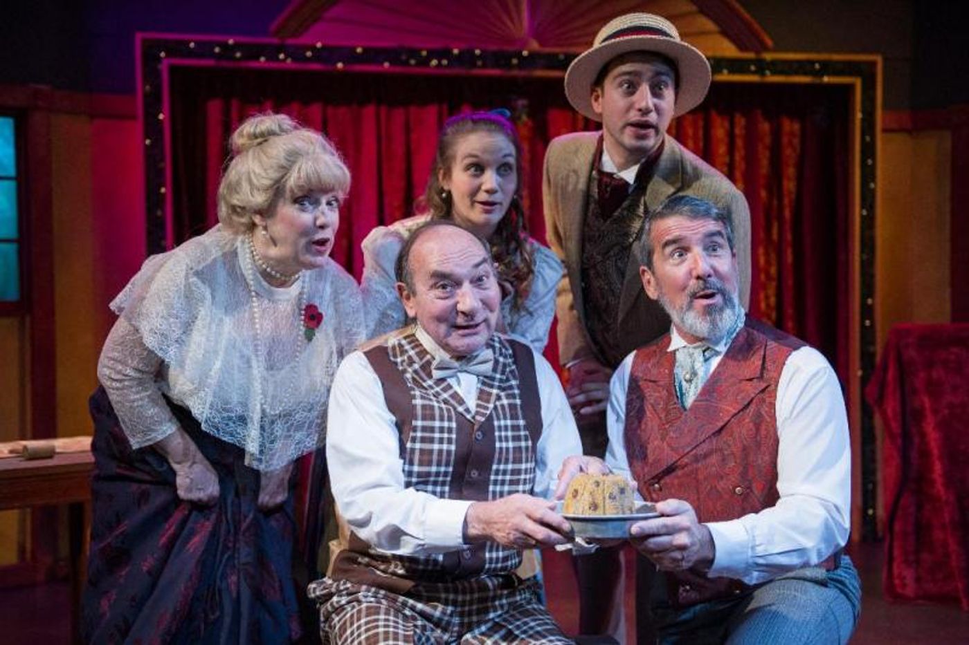 Review: CHRISTMAS AT THE OLD BULL & BUSH at MetroStage  Image