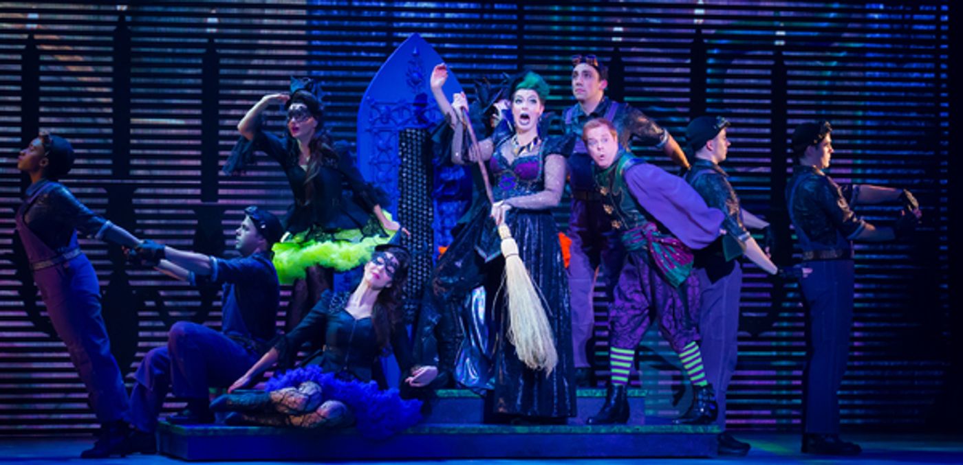 Photo Flash: Get A First Look At Ross Petty's THE WIZARD OF OZ - A Toto-ly Twistered Family Musical  Image