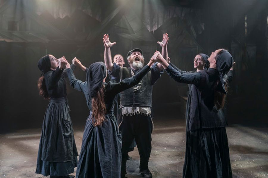 Review Roundup: Critics Weigh In On Menier Chocolate Factory's Revival Of FIDDLER ON THE ROOF Image