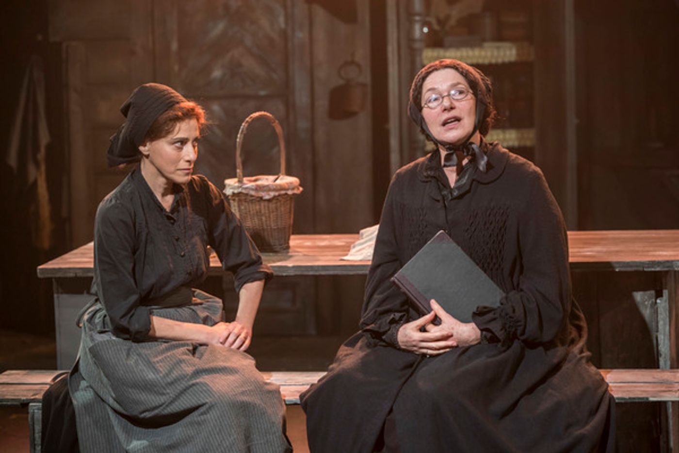 Photo Flash: First Look at Menier Chocolate Factory's Revival Of FIDDLER ON THE ROOF  Image