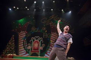 Matt Crowle @ BroadwayWorld Matt Crowle Photo