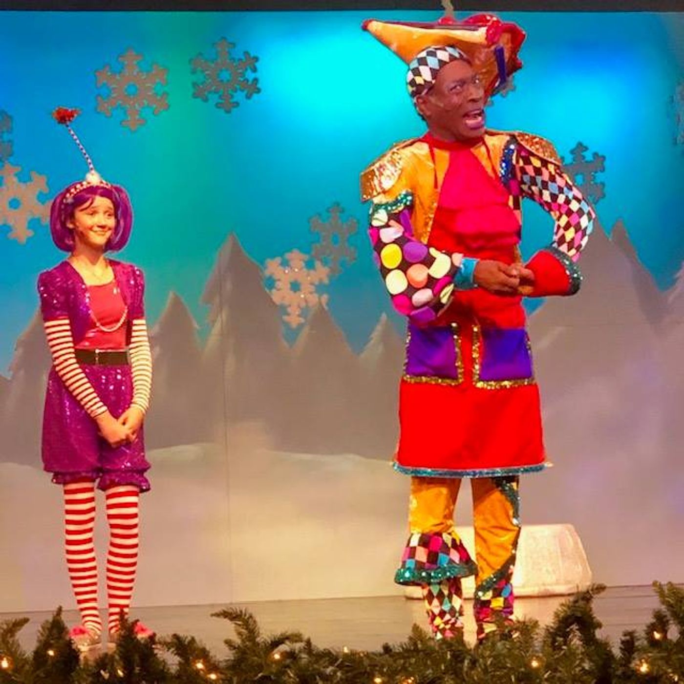 Review: GIFT YOURSELF THIS ORIGINAL ENCHANTING HOLIDAY MUSICAL AT Show Palace Dinner Theatre  Image