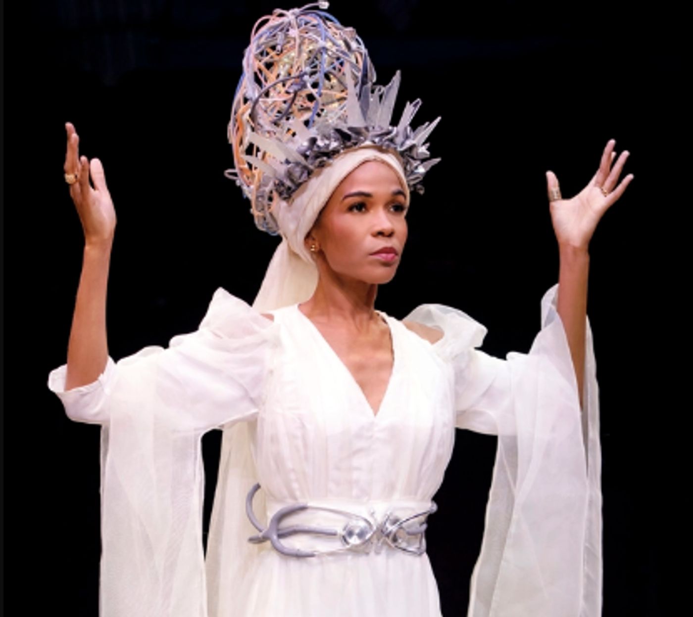 Wake Up With BWW 12/7: Read the Reviews For NETWORK, and More!  Image