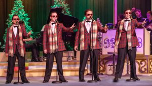 Michael Taravella, Jonathan Drury, Alec Barnes, Rich Arnold @ BroadwayWorld Michael Taravella, Jonathan Drury, Alec Barnes, Rich Arnold Photo