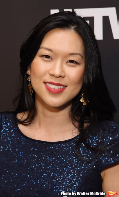 Jeena Yi  Photo