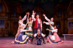 Thomas Hobson and Ashley Argota Photo