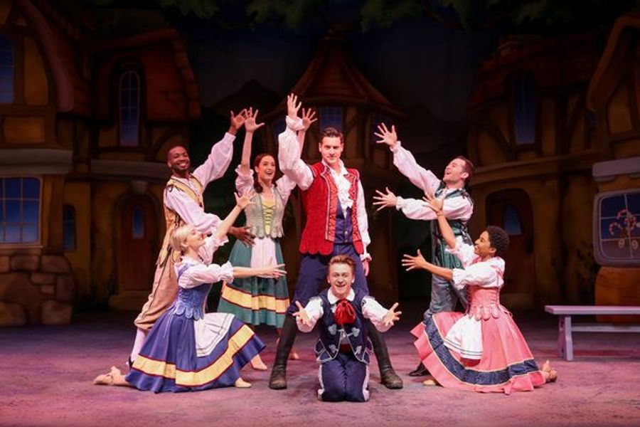 Photo Flash: Laguna Playhouse Presents Lythgoe Family Panto BEAUTY AND THE BEAST: A CHRISTMAS ROSE.   Image