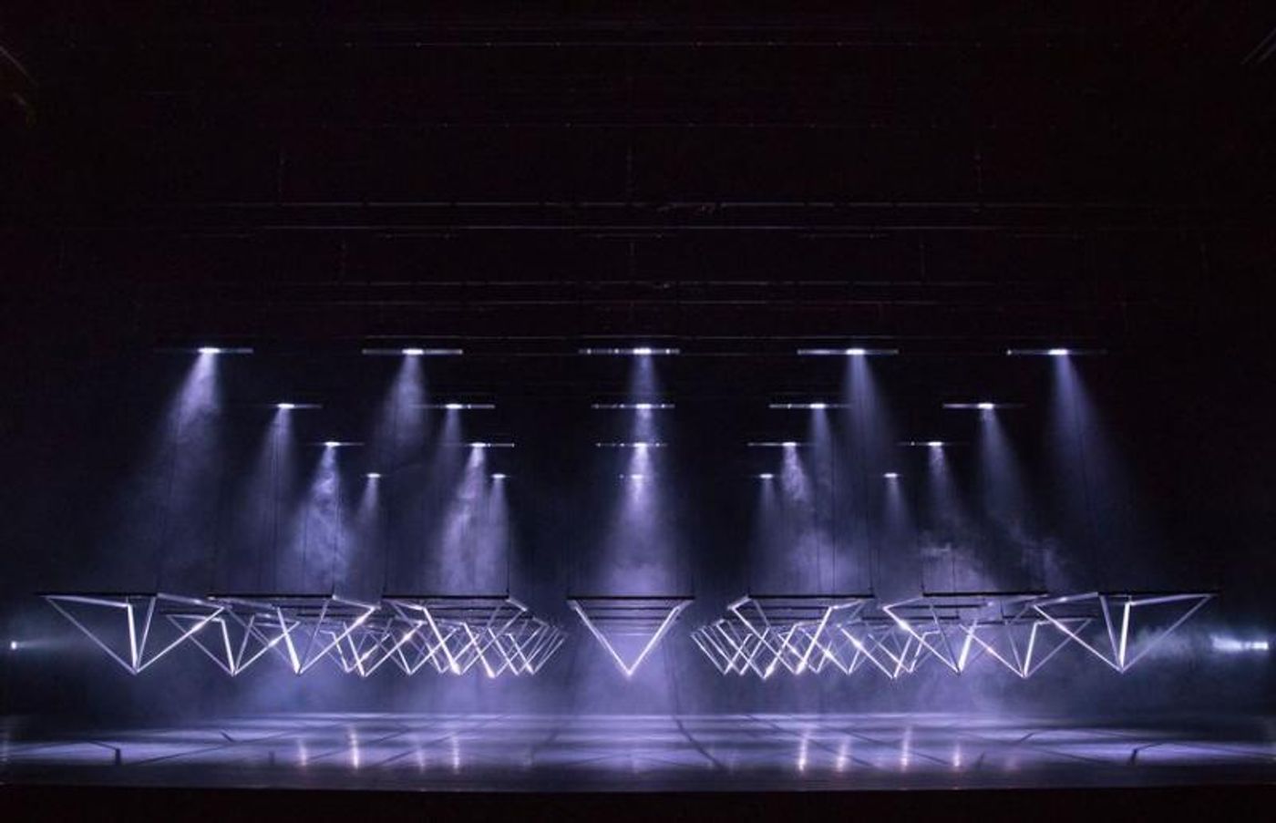 Review:  A FUTURISTIC EXPERIMENT. AUTOBIOGRAPHY BY COMPANY WAYNE MCGREGOR  At The LA Music Center Ahmanson Theatre  Image