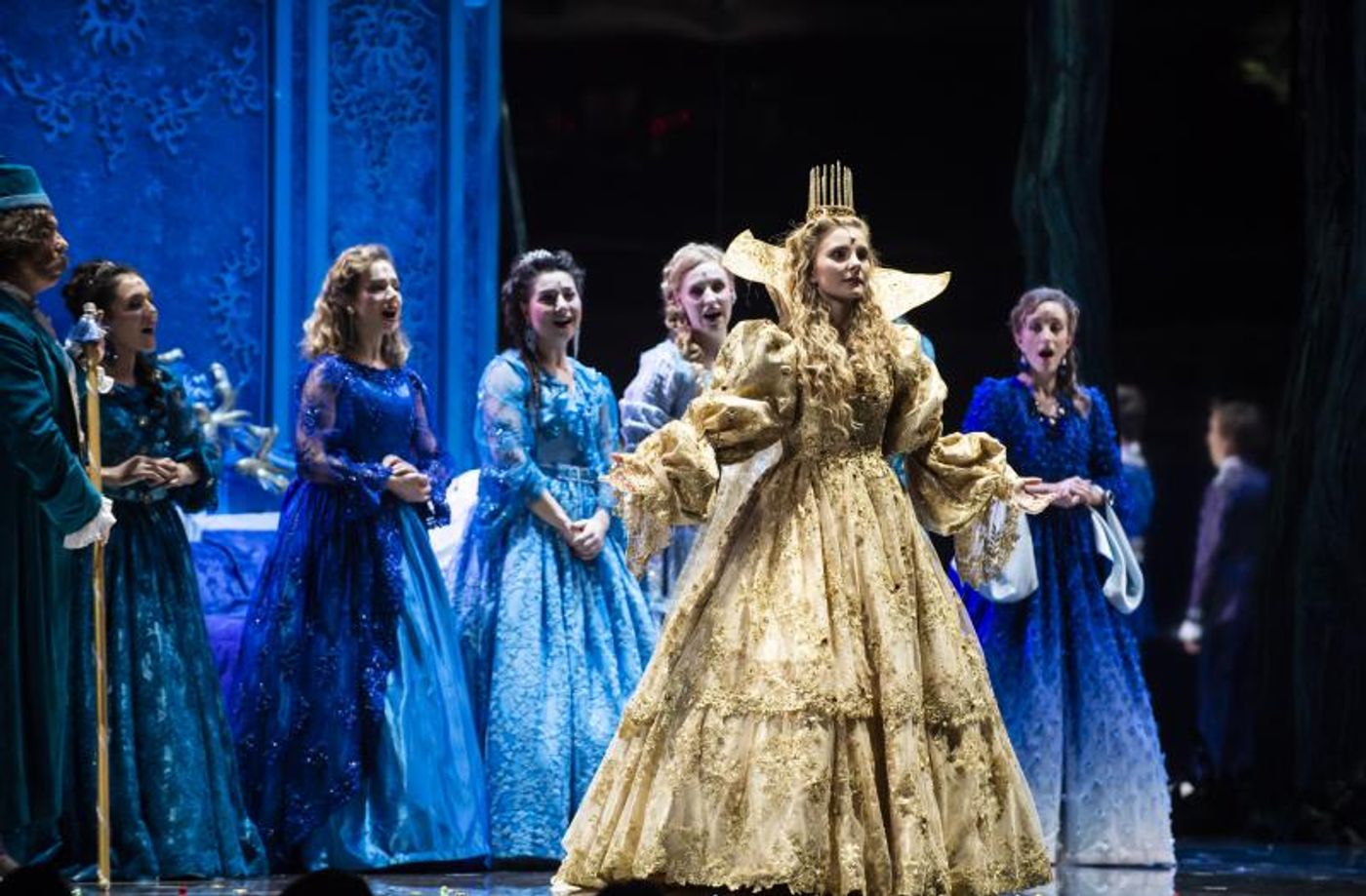 Review: PEAU D'ÂNE at Marigny  Image