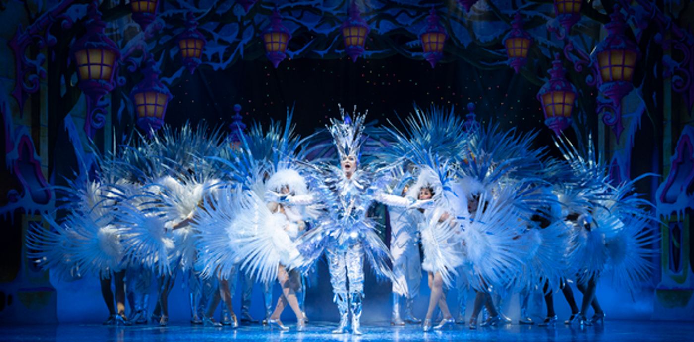 Photo Flash: First Look at SNOW WHITE at the London Palladium  Image