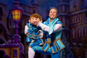 Paul Zerdin Photo