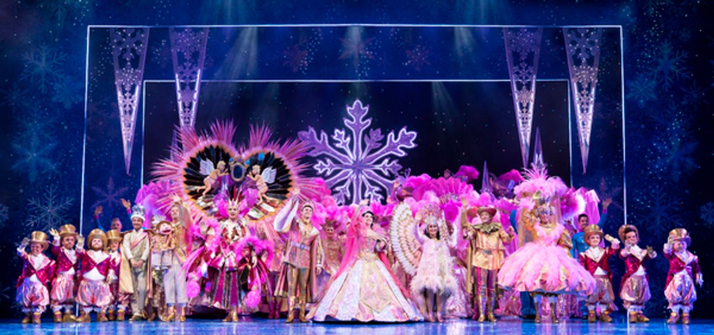 Photo Flash: First Look at SNOW WHITE at the London Palladium  Image