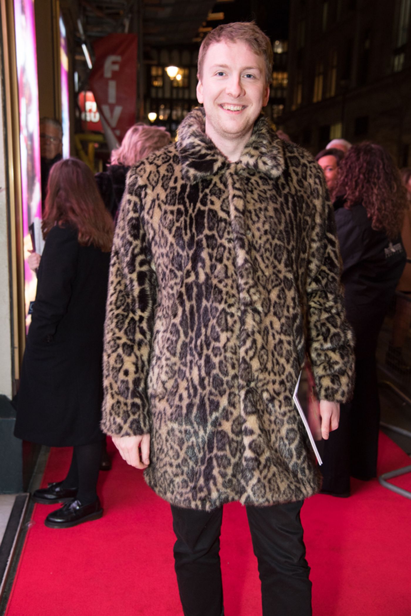 Photo Flash: Inside the Gala Night For SNOW WHITE at the London Palladium  Image